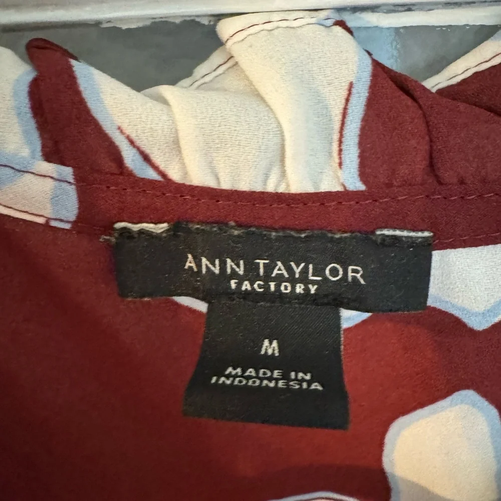 Ann Taylor Burgundy and Cream Floral Blouse - Picture 2 of 2